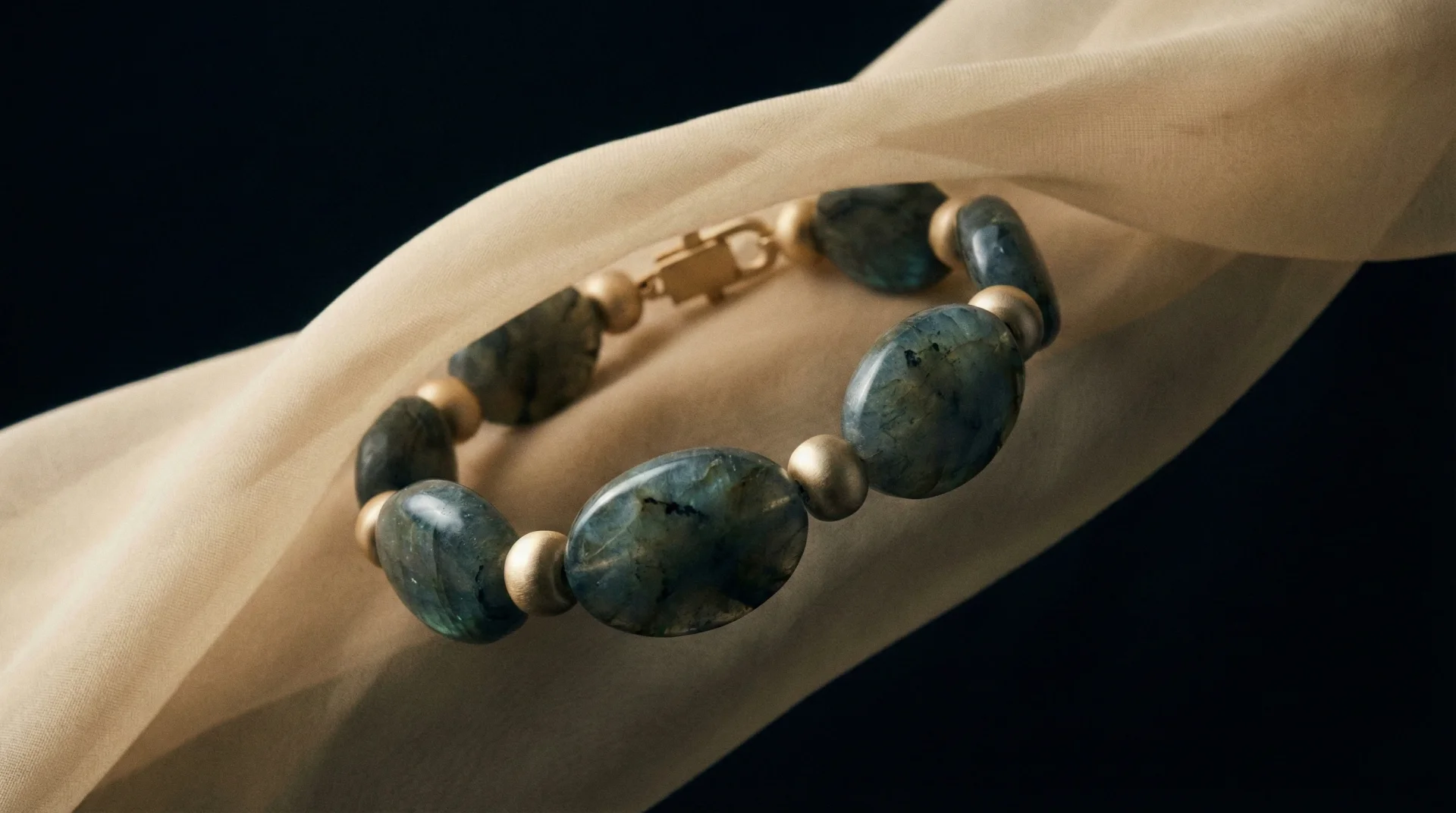 RITONAL Natural Stone Bracelet with Moonlight Veil